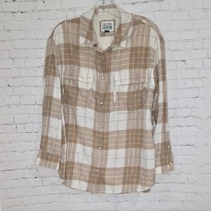 American Eagle Outfitters Beige and White Checkered Button-Down Shirt